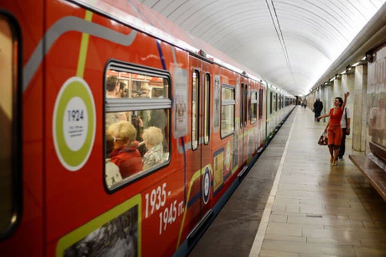 В столичном метро появятся вагоны с зарядками
