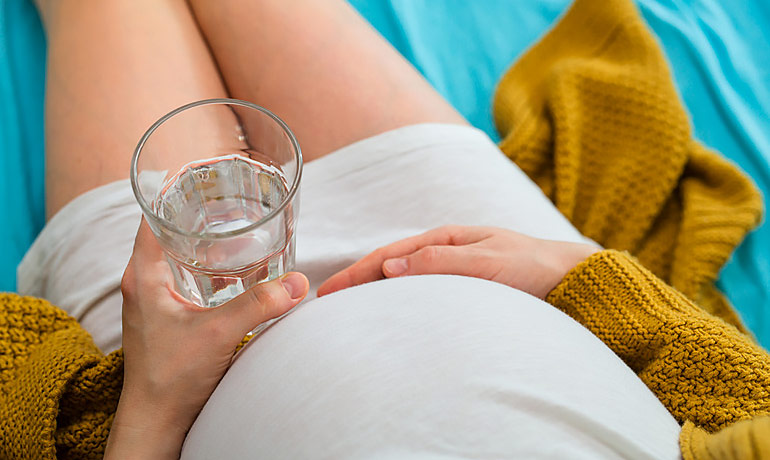 Какую воду пить беременным 